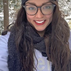 Meet your Posher, Geneviève